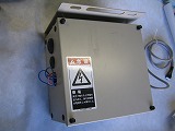 重さ2kgの制御器BOX(板金製)